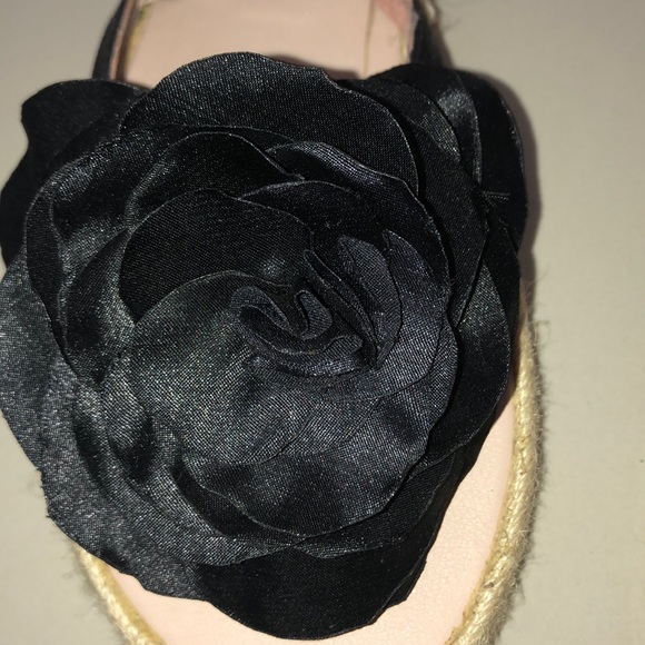 New Never used Hand Made Flower Espadrille Sandals - Picture 4 of 4